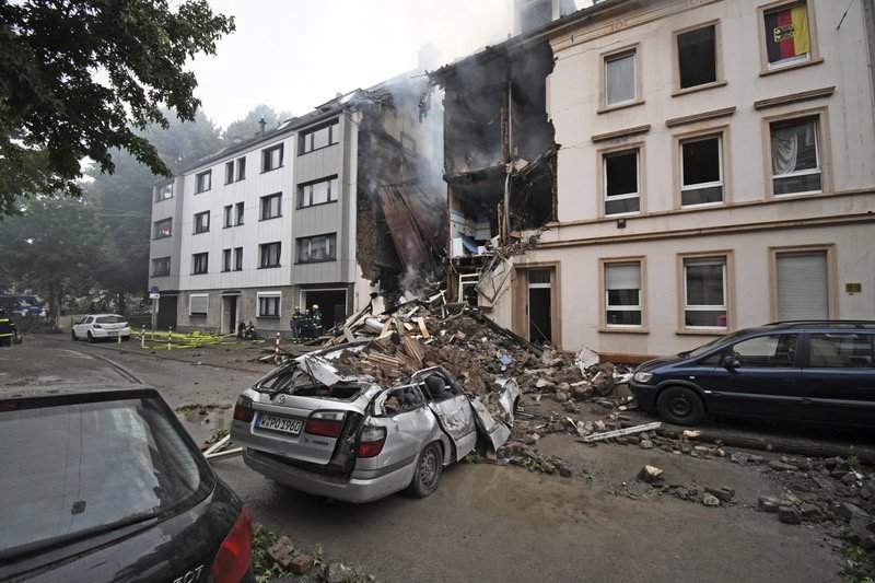 Explosion and fire at German apartment building leaves 25 injured, 4 critically - image