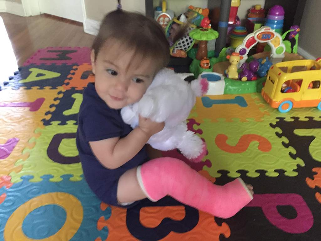 Meadow, who was one year old at the time, had to wear a cast for four weeks.