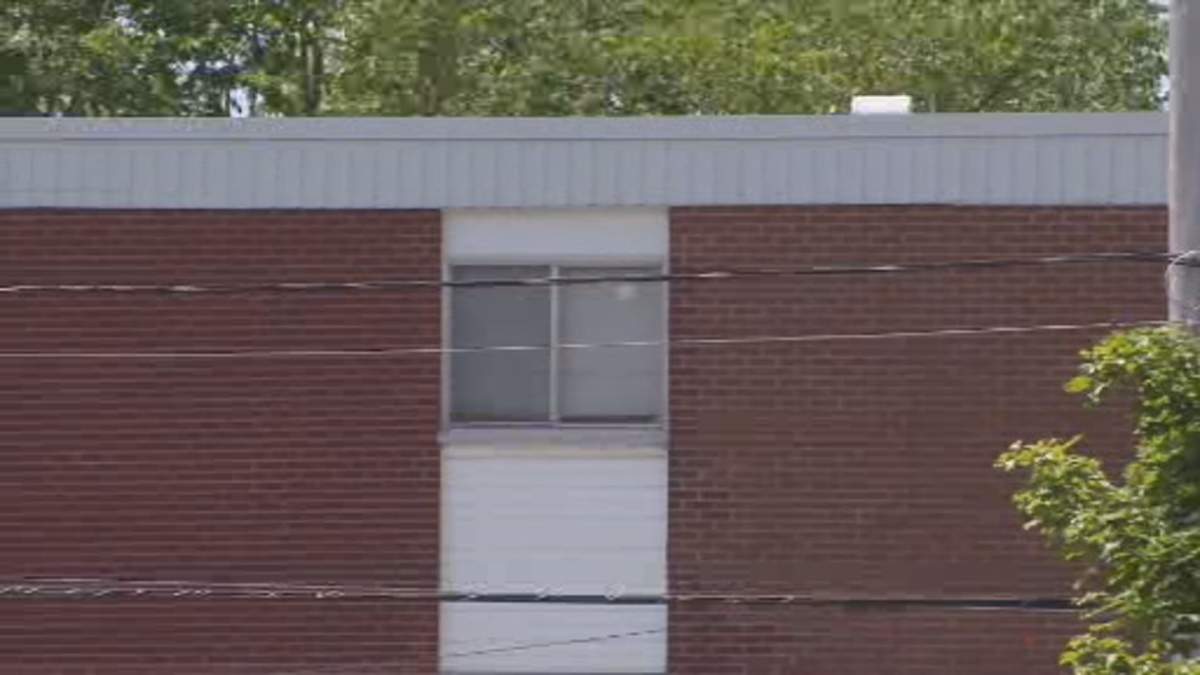 The toddlers were found inside the apartment with no adult supervision and no food.