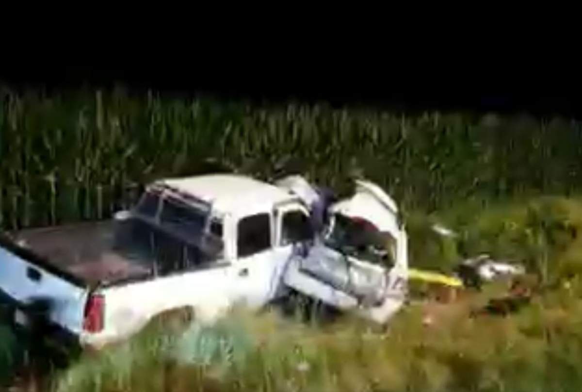 Norfolk OPP saytwo people are dead following a crash near Tillsonburg.