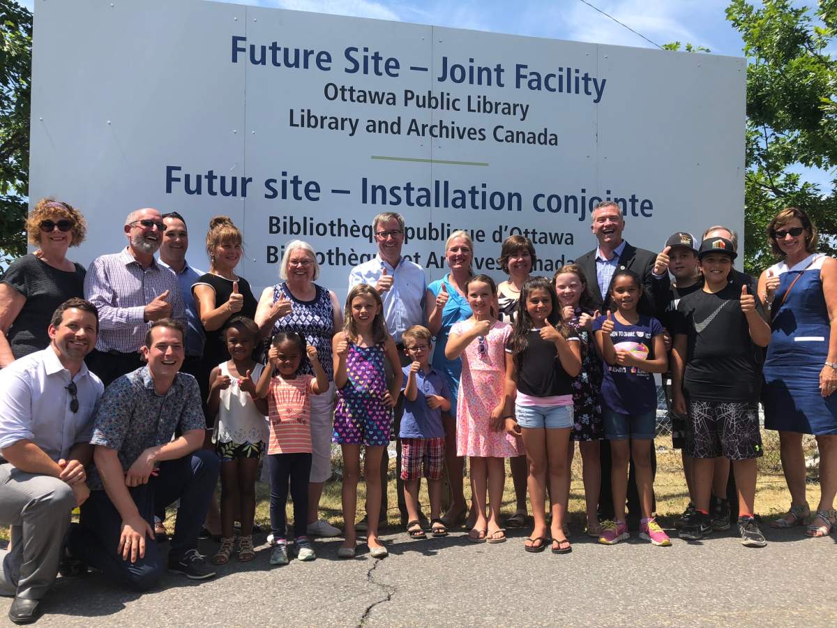 Municipal and federal politicians today dedicated the site at Albert Street and Commissioner Street that will eventually be home to the city's new main public library branch – a joint facility with Library and Archives Canada.