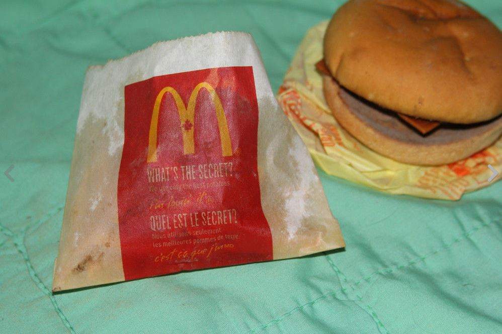 A photo of the burger and fries as seen on Dave Alexander's eBay account.