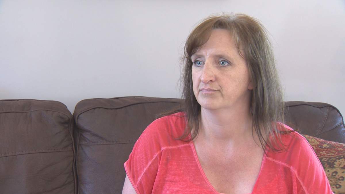 Karen Brown says she lost cell phone service in June with no explanation. (Joe Scarpelli/Global News)