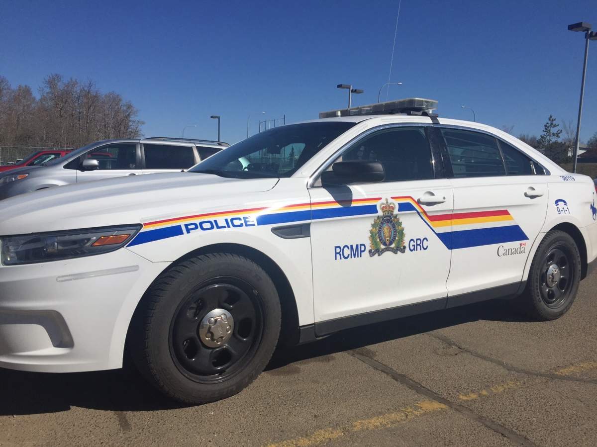 Alleged flasher arrested by RCMP in Mitchell, Manitoba - image