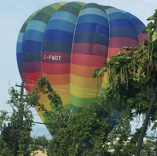 Kelowna hot air passenger balloon lands abruptly for second time in one week - image