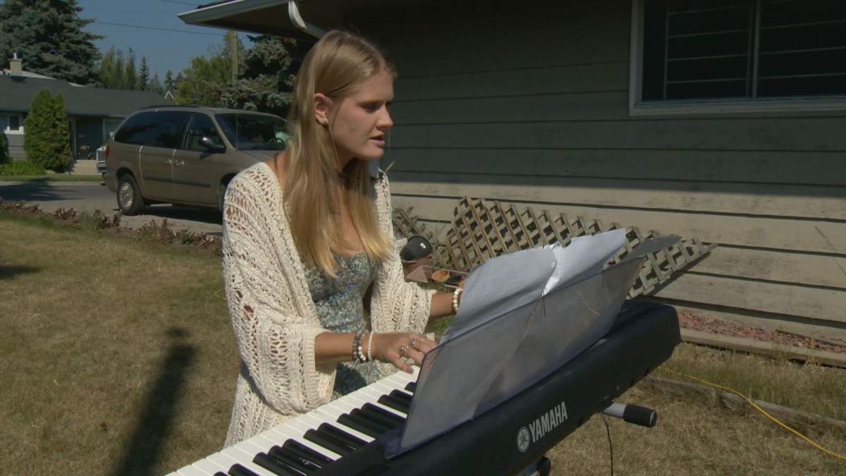 An Alberta musician is pleading for the safe return of her late mom’s guitar that was stolen last week.