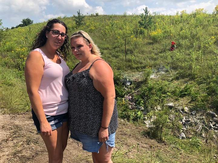 Sarah Ruttenberg, left, and Gillian Bickerton witnessed the aftermath of the fatal three-vehicle collision and told Global News they tried to help the suffering mother.