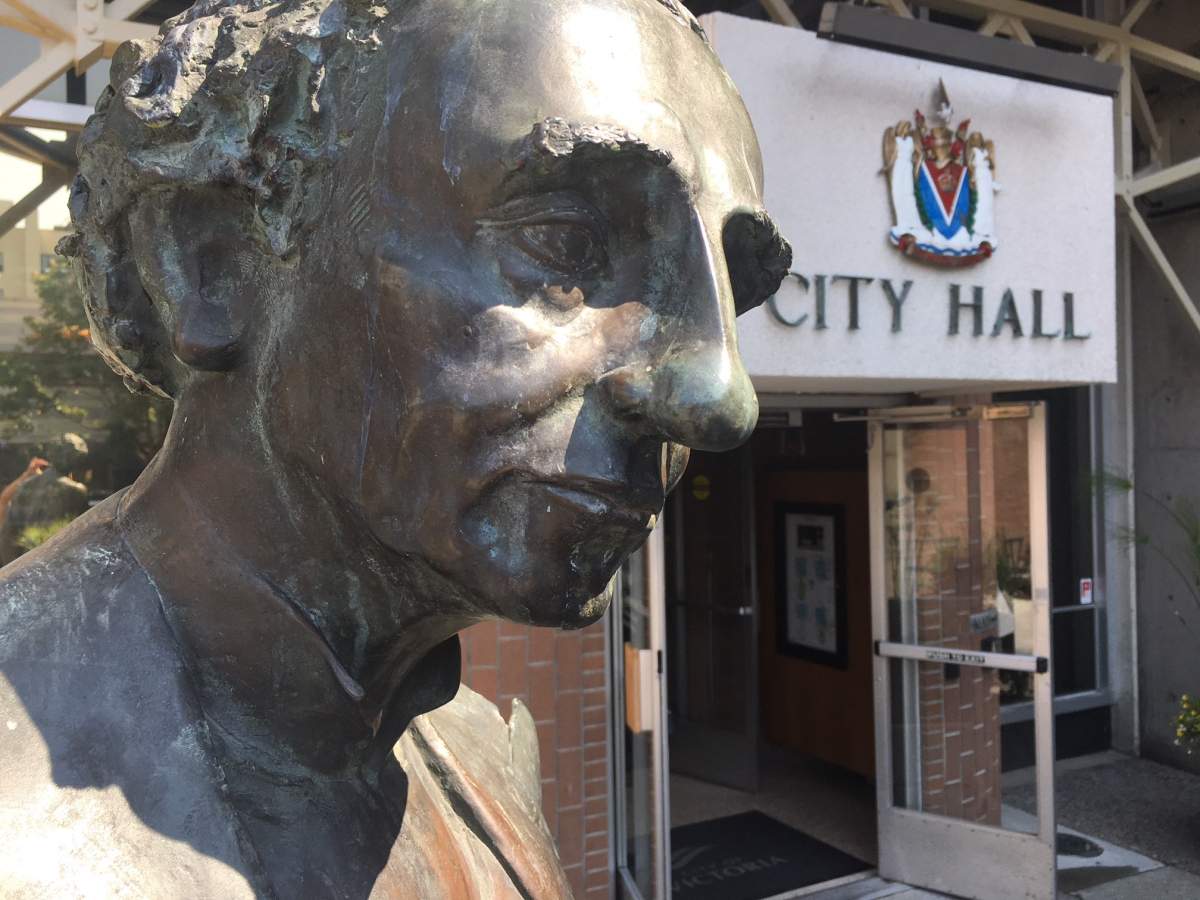 The John A. Macdonald statue will be put into storage and replaced by a plaque.
