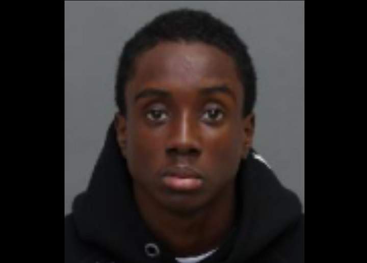 Jonathan McLennan is wanted by York Regional Police for kidnapping and firearms-related offences.