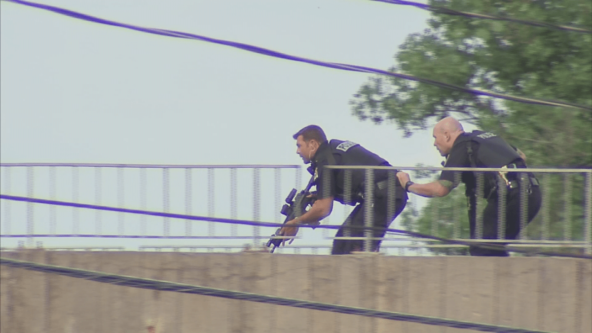 Laval police asked that people avoid the sector due to an armed individual late Tuesday afternoon.