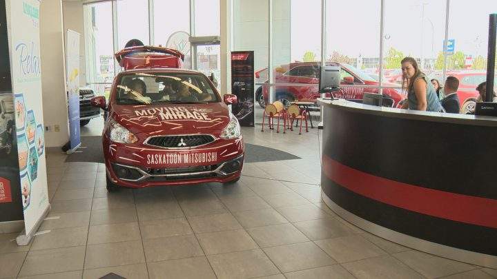 4 contestants live in Mitsubishi Mirage in Saskatoon in hopes of winning it - image