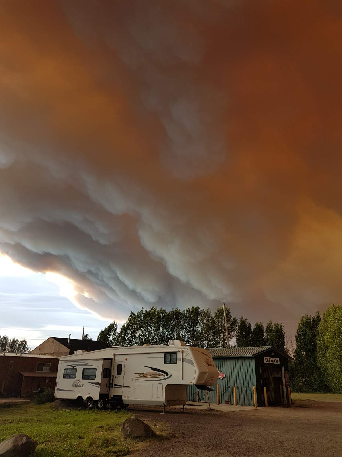 The Shovel Lake fire. Credit: Twyla Lee