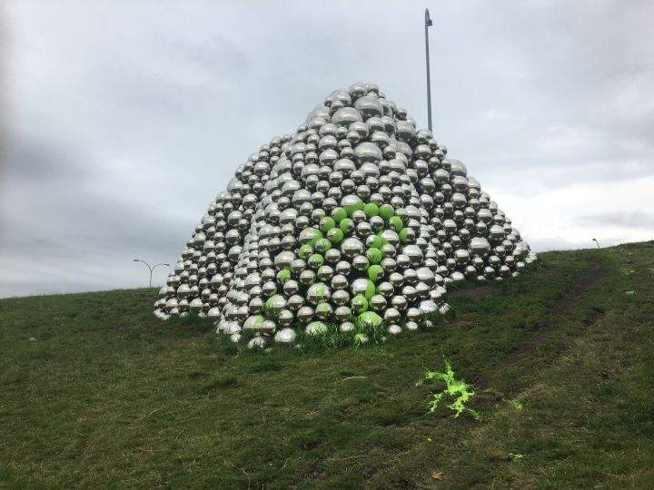 On Saturday morning, the Talus Dome – colloquially known by many Edmontonians as the “Talus balls” – was noticeably different after the stainless steel balls appeared to have had green paint dumped on them.