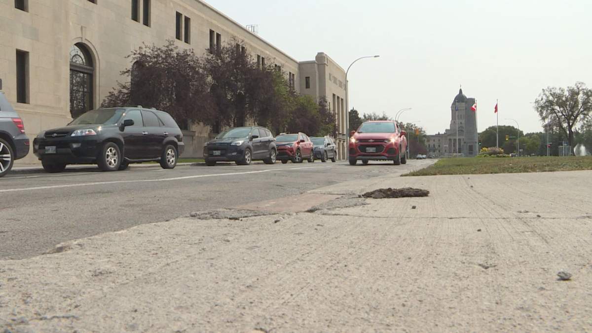 Memorial Boulevard will be temporarily closed Sunday from 8:30 a.m. to 1 p.m.