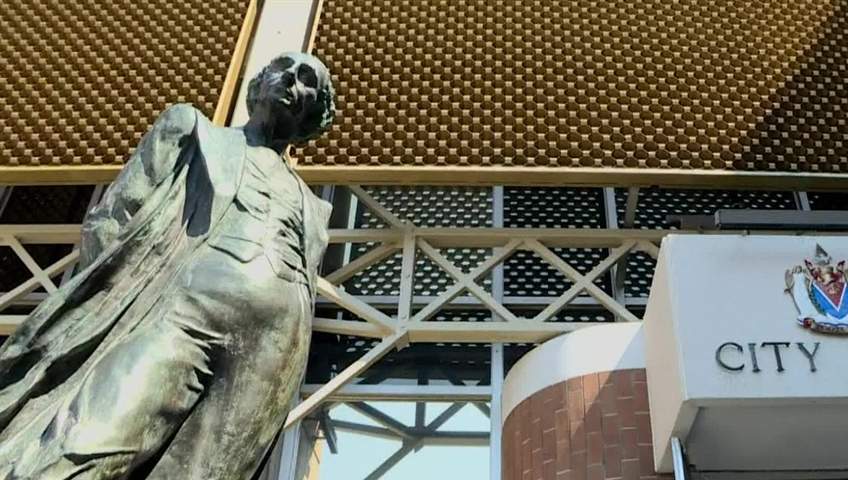 Crews removed the statue of Sir John A. Macdonald from outside Victoria City Hall on Saturday. 