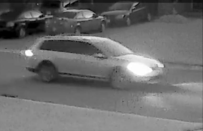 Hamilton Police release photos of suspect vehicle in Ancaster homicide - image