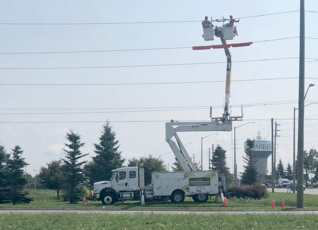 Alectra crews working safely on infrastructure upgrades in the municipality of Barrie on a two-year project that is set to wrap up this winter.