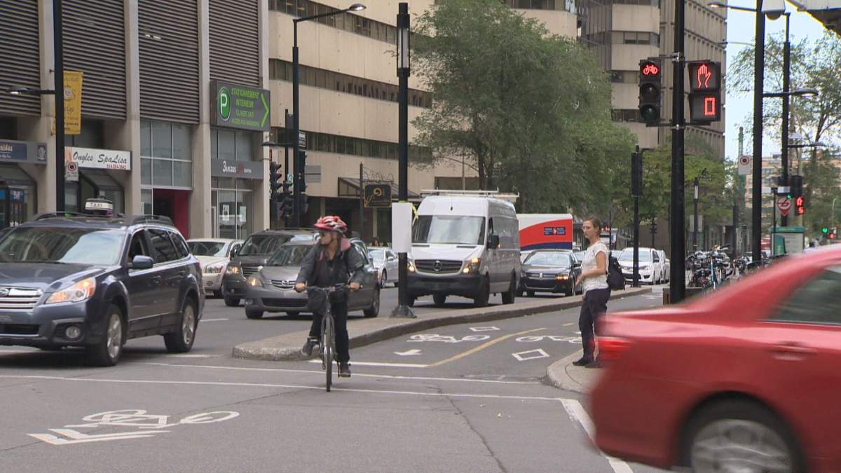 Cyclists are struggling to adjust to new bike-only traffic lights on de Maisonneuve.