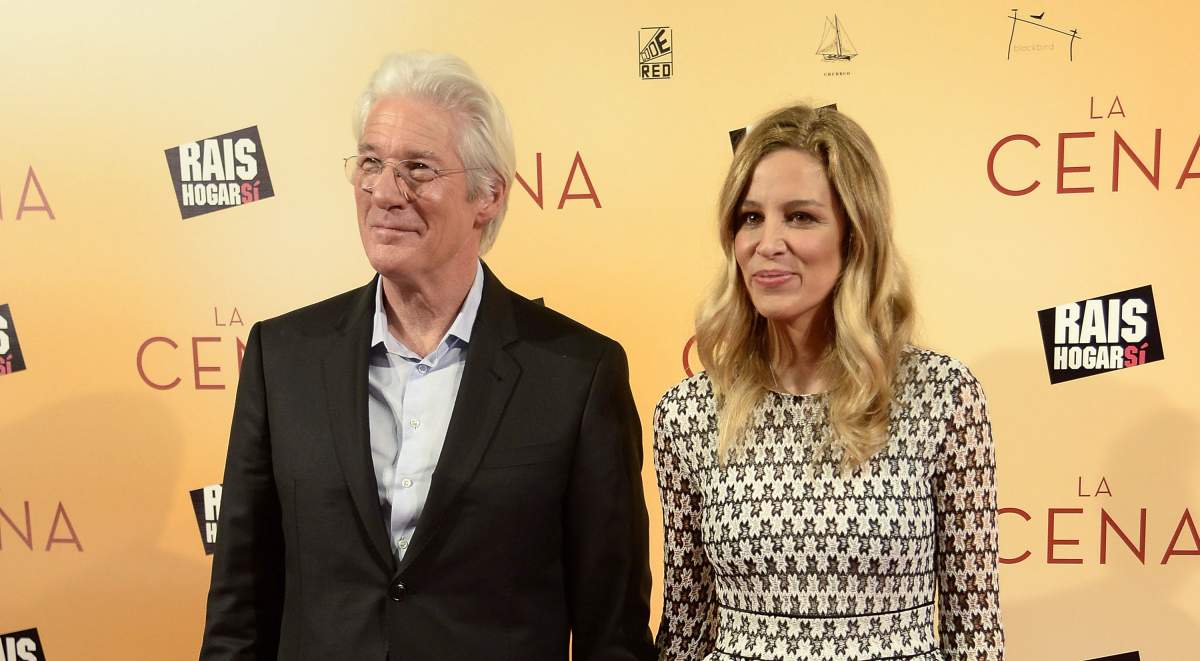 (L-R) Richard Gere and Alejandra Silva attend the 'La Cena' (The Dinner) premiere at the Capitol cinema on Dec. 11, 2017 in Madrid, Spain.