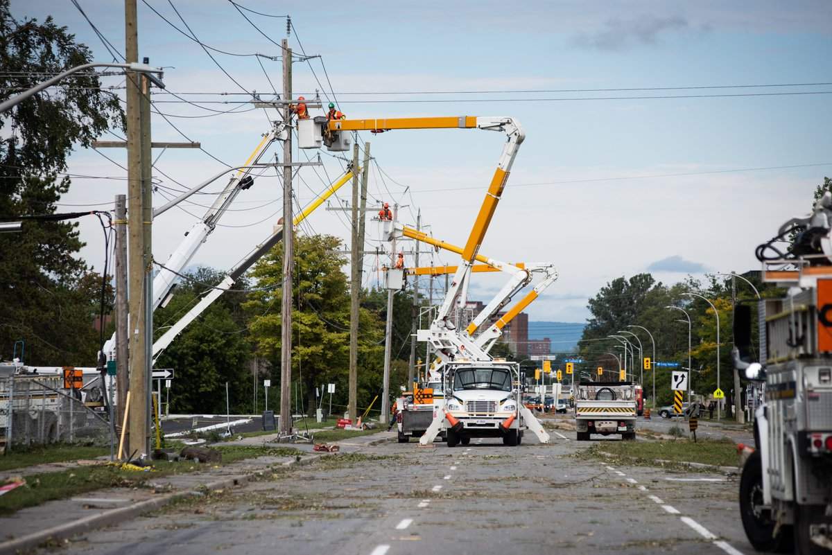 Hydro Ottawa says they were able to reconnect thousands of Ottawans with power overnight, two days after twin tornados ripped through the Ottawa-Gatineau region on Friday night, causing enormous damage.