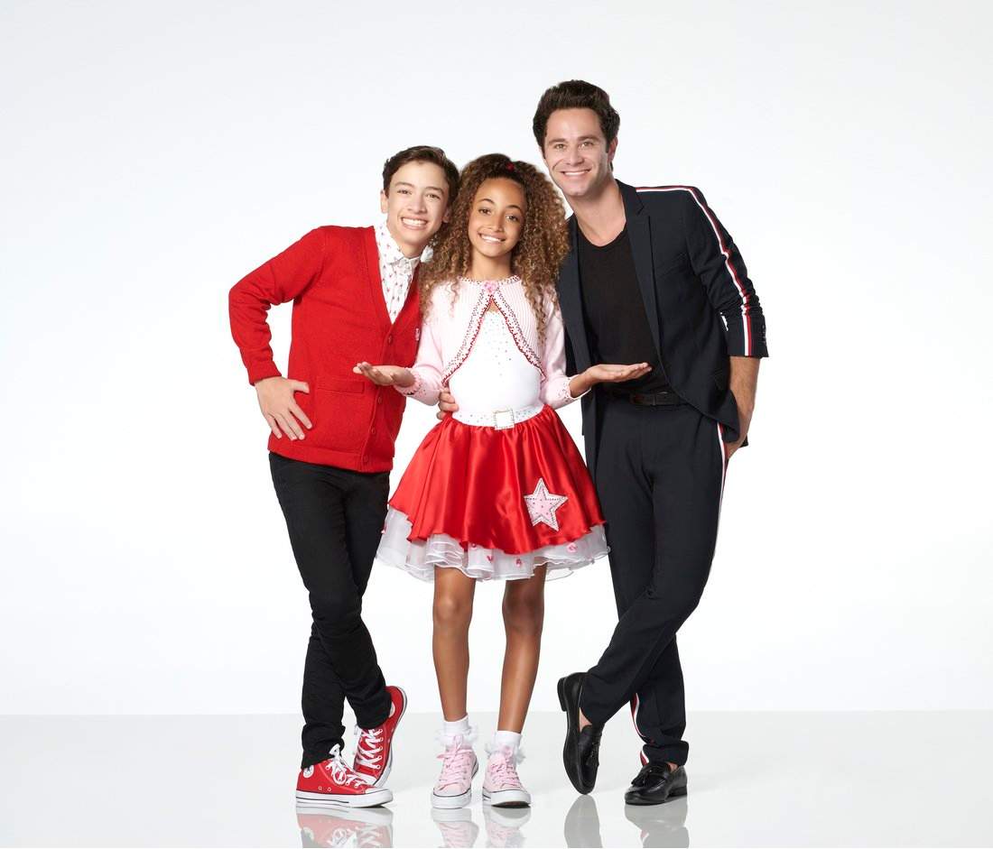 JAKE MONREAL, SOPHIA PIPPEN, SASHA FARBER – Corus