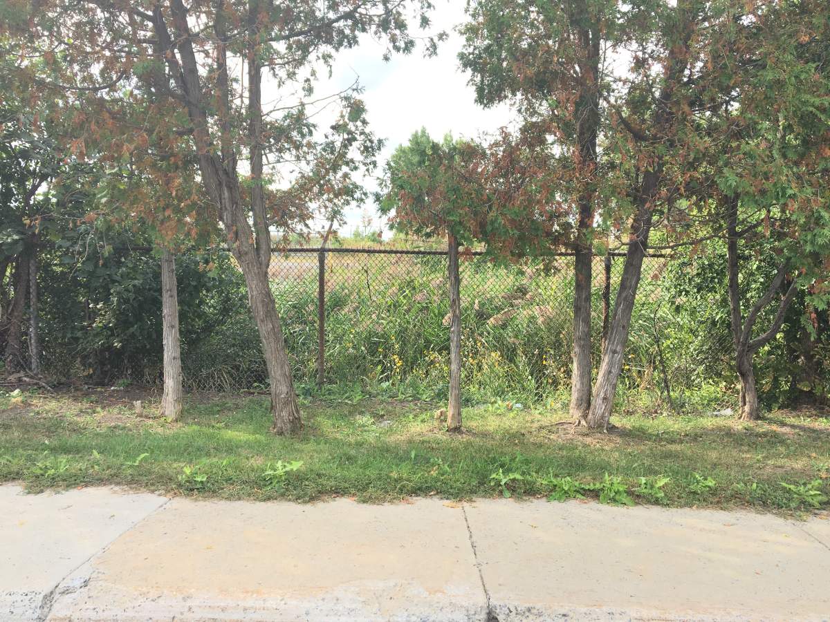 The end of the road: This is where Cavendish Boulevard ends in Côte St-Luc.