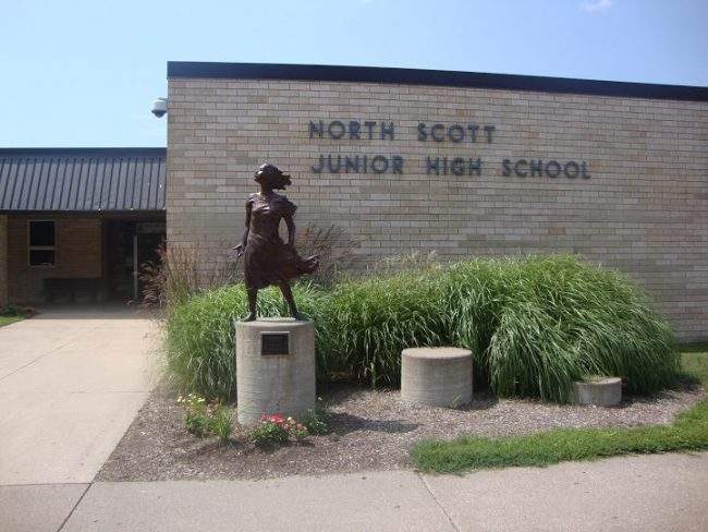 12-year-old Iowa boy tried to shoot teacher in the face: court documents - image