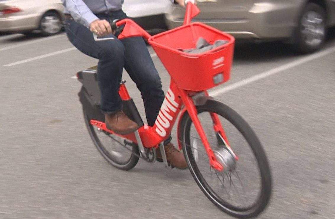 Uber's JUMP bikes are powered by electric batteries and can reach speeds of up to 32 kilometres per hour.