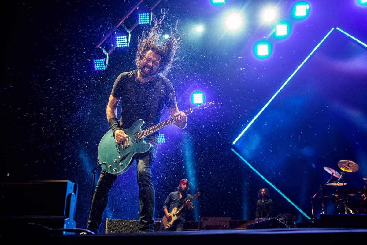 Dave Grohl performs during a Foo Fighters show at Jose Amalfitani Stadium on March 7, 2018 in Buenos Aires, Argentina.