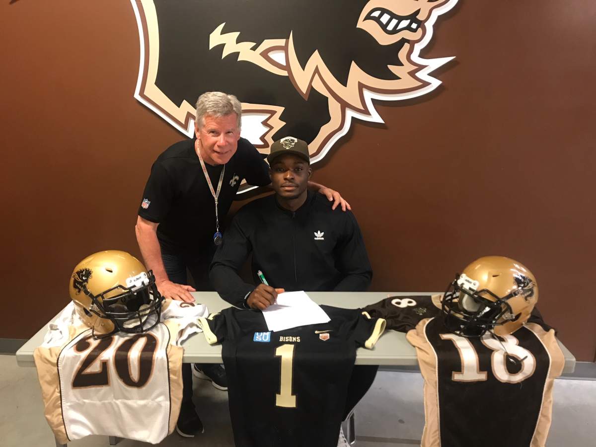 Otisi commits to playing for the U of M with Bisons coach Brian Dobie.