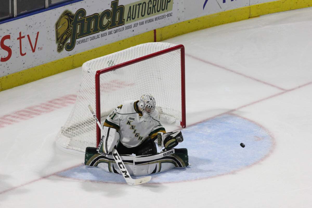 London, Ont., London Knights goaltender Jordan Kooy makes one of his 42 saves on the night. (Jim Van Horne/980 CFPL)