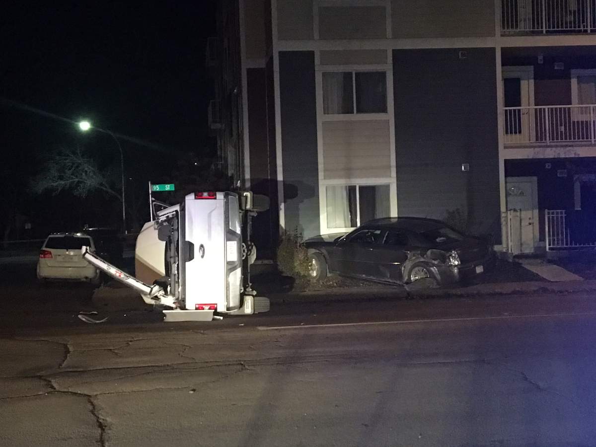 A serious collision closes the intersection at 113 Avenue and 95 Street to traffic, Monday, Oct. 15, 2018.