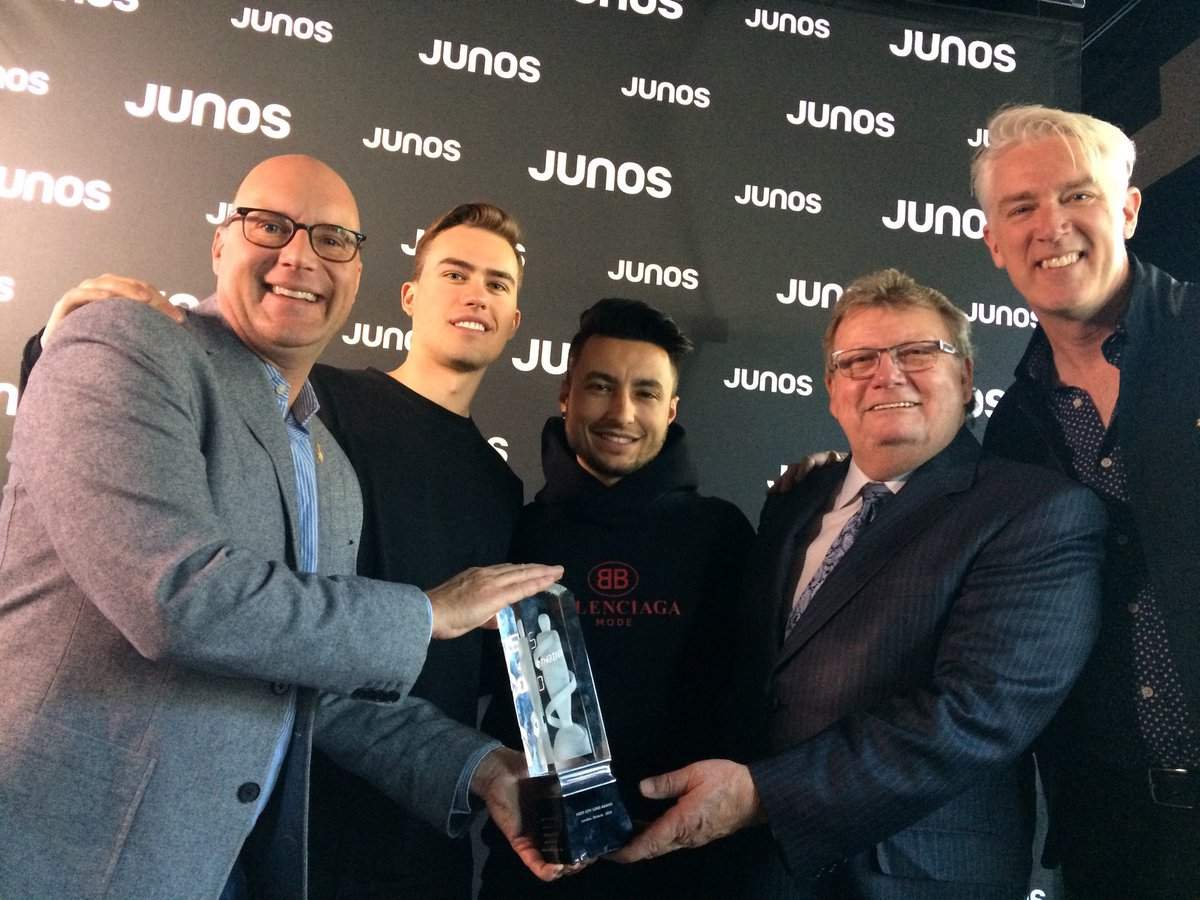 From left to right: Former mayor Matt Brown, Andrew Fedyk, Joe De Pace, Mayor Ed Holder and Juno president Allan Reid.