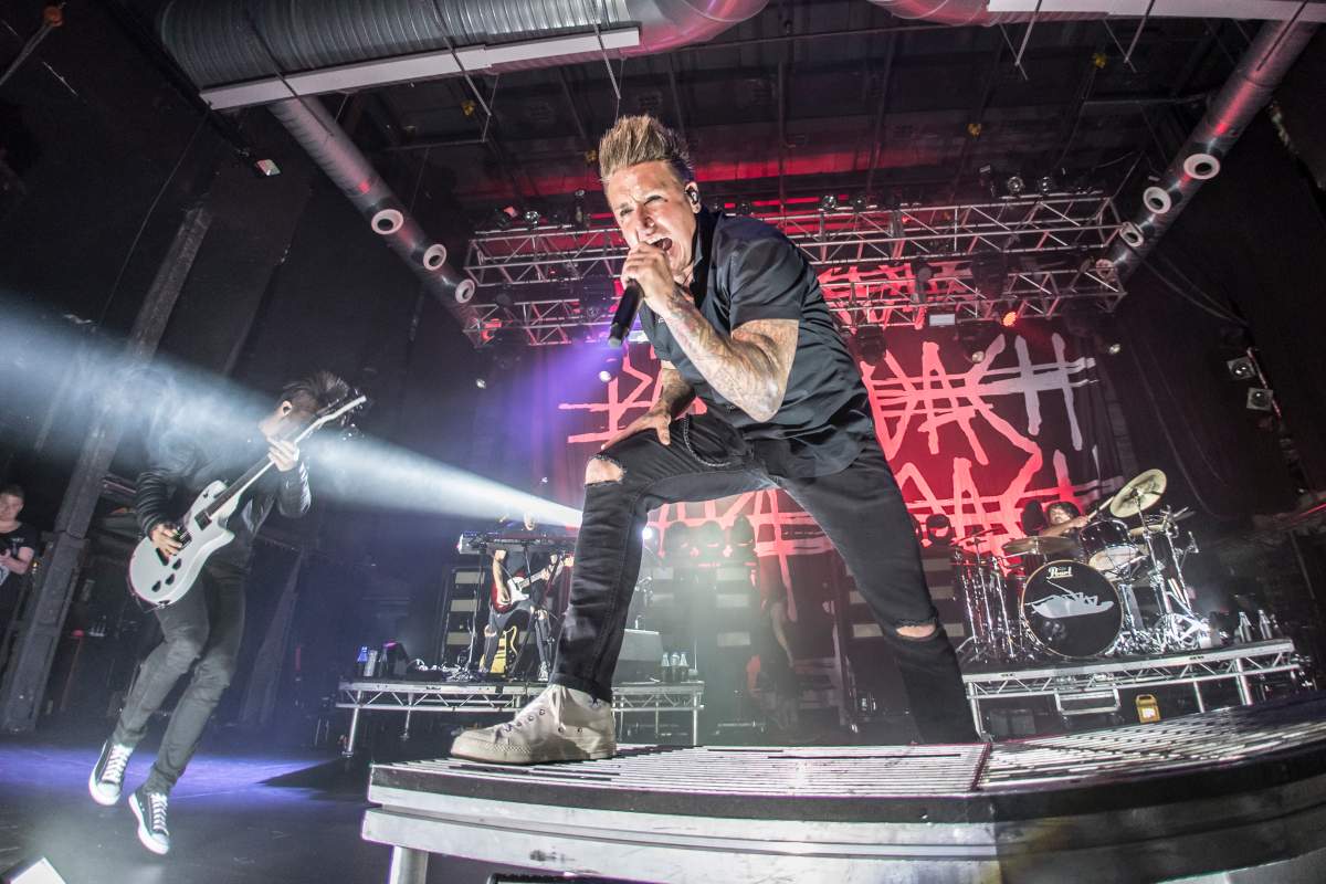 (L-R) Jerry Horton and Jacoby Shaddix of Papa Roach perform in concert at Razzmatazz on Oct. 14, 2017 in Barcelona, Spain.
