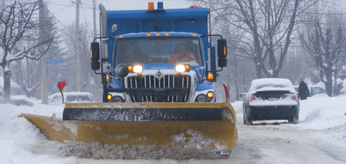 Environment Canada is warning heavy snow and very strong winds could hit the city on Sunday evening. The City of Saskatoon said its snow-clearing fleet is standing by.