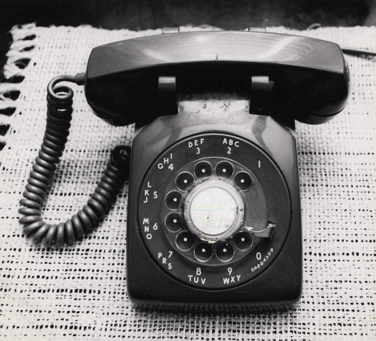 Calgary Police warn against a new twist on an old bank scam; this time targeting landlines.