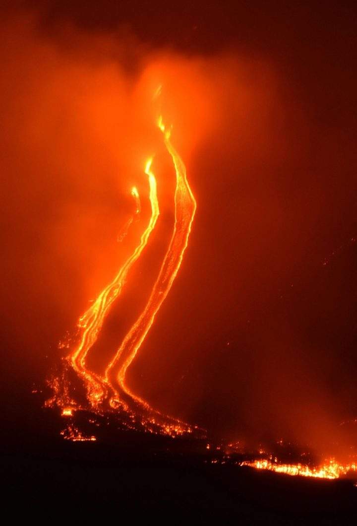 PHOTOS: Europe’s highest, most active volcano erupts in Italy - image