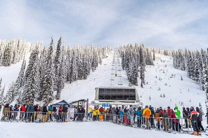 The new chairlift can accommodate 2,400 passengers per hour.