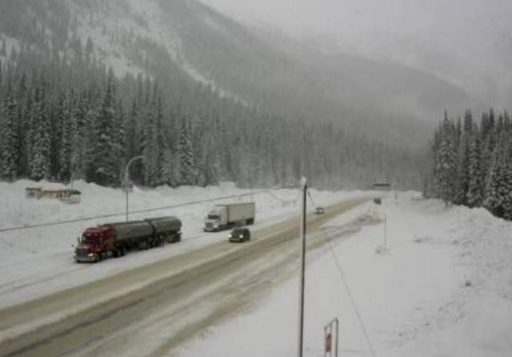 The Rogers Pass area is expected to see 20 to 30 cm snow.