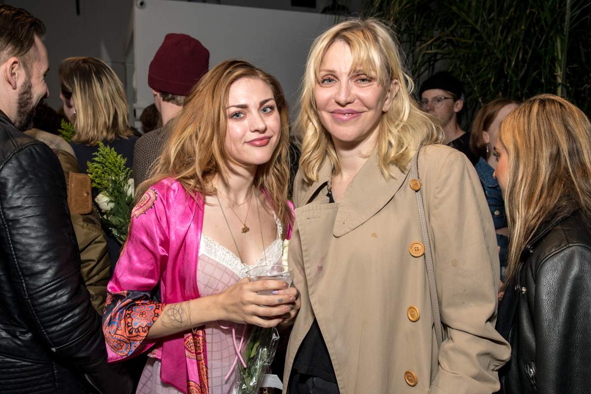 Frances Bean Cobain (L) and Courtney Love on March 8, 2018, in Los Angeles, Calif.