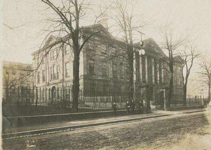 A photo of Province House from 1890.