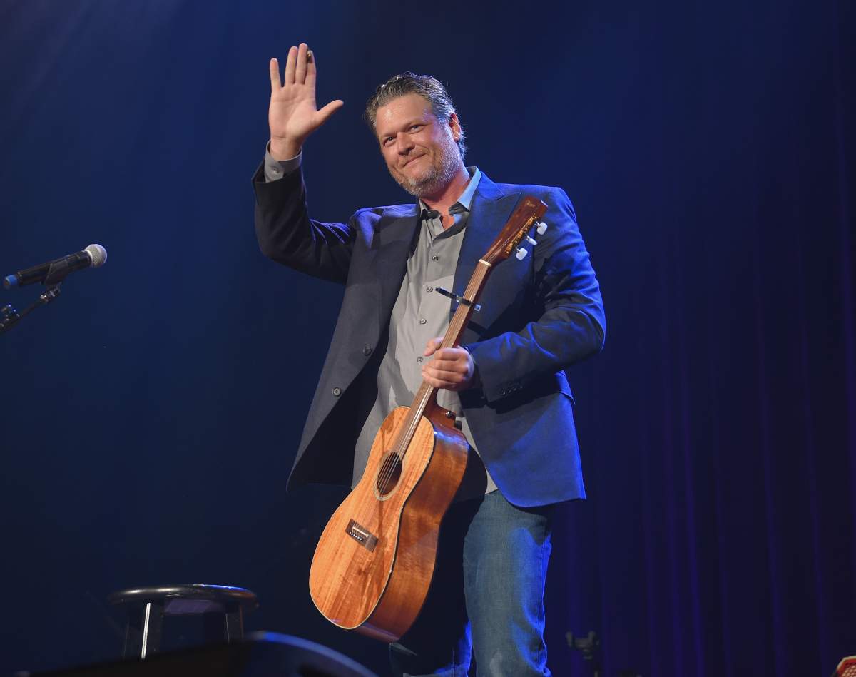 Blake Shelton performs onstage at the Nashville Songwriters Awards 2018 at Ryman Auditorium on Sept. 19, 2018, in Nashville, Tenn.