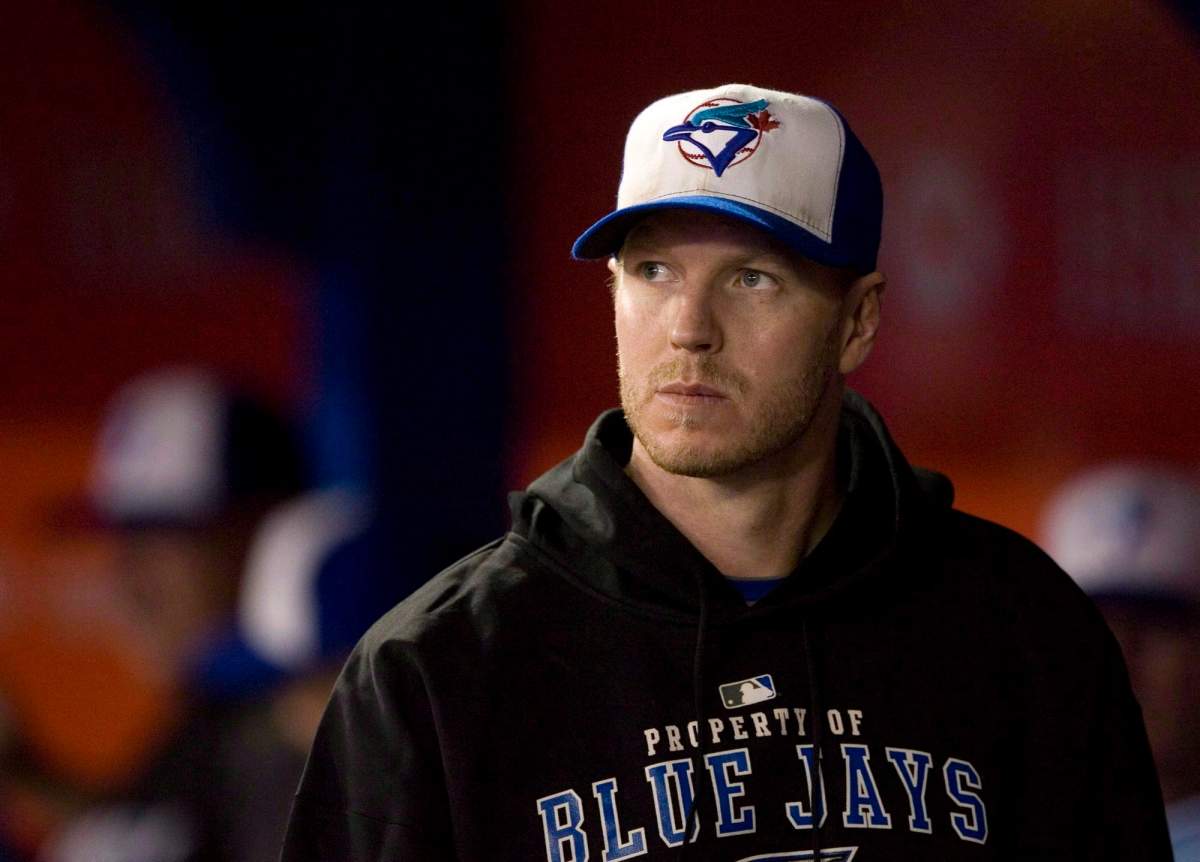 The family of former Toronto Blue Jays pitcher Roy Halladay says his Hall of Fame plaque will not include a team logo.