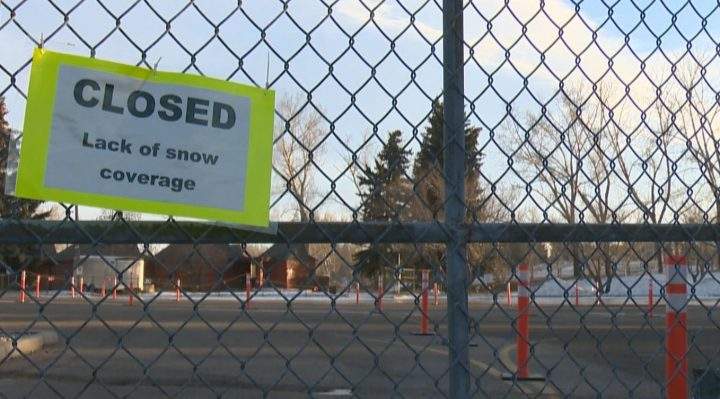 The lack of snow and the unusually warm weather has left Calgary’s two inner city ski locations with more grass than snow.