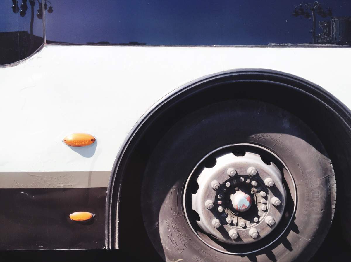 A new partnership aims to explore and pursue innovative solutions to urban transportation challenges facing Regina and Saskatoon.