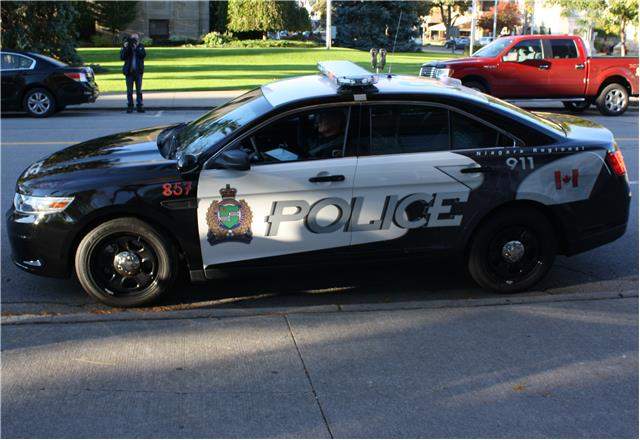 Niagara police say three people were arrested Thursday night in relation to a drug trafficking investigation.