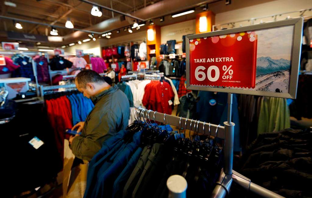 Retails sales grew a solid 1.1 per cent in March, the latest sign that the economy may be rebounding from its February slump.