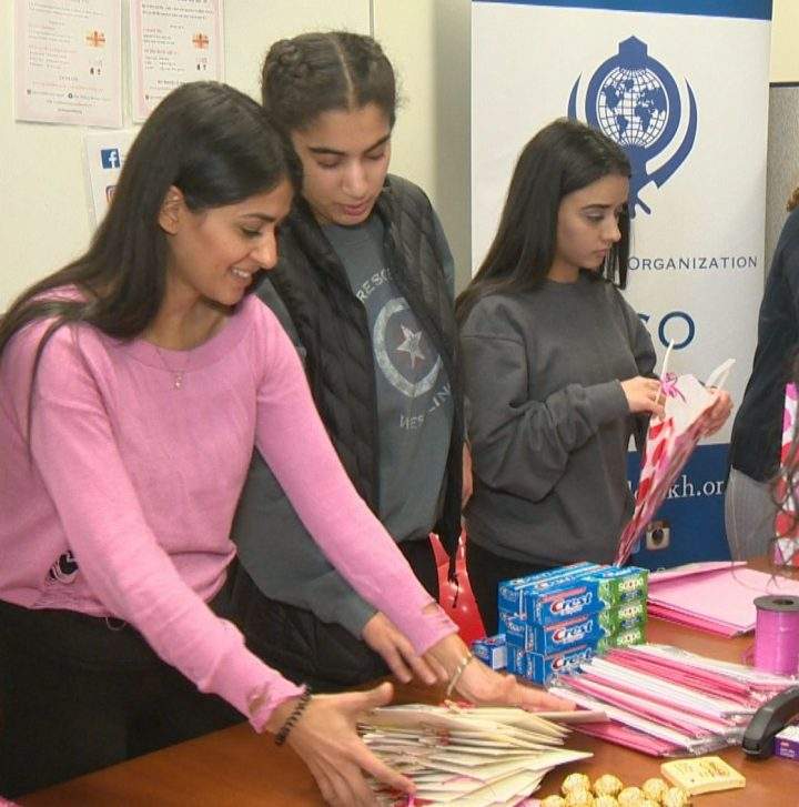 Calgary’s Sikh community prepared Valentine’s Day care packages on Tuesday night.