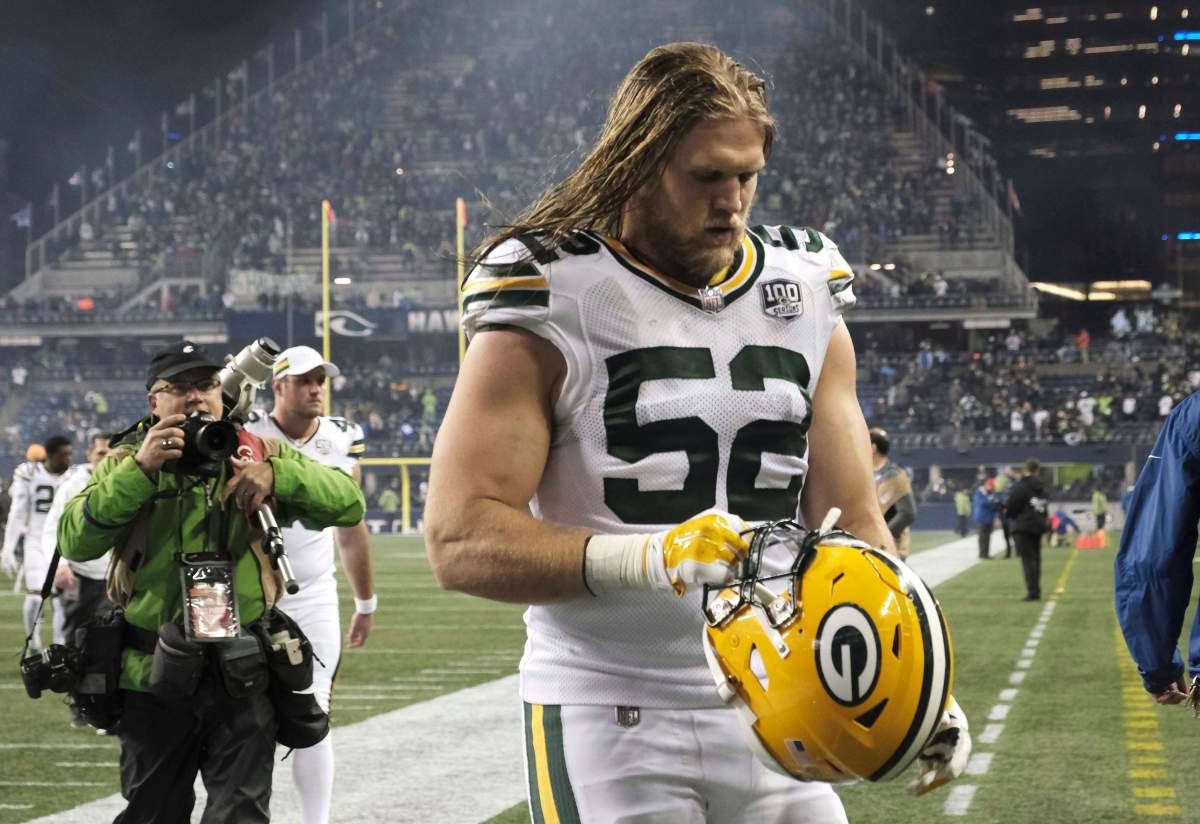 Green Bay Packers outside linebacker Clay Matthews walks off the field after the team’s NFL football game against the Seattle Seahawks, Thursday, Nov. 15, 2018, in Seattle. The Seahawks won 27-24. (AP Photo/Stephen Brashear)