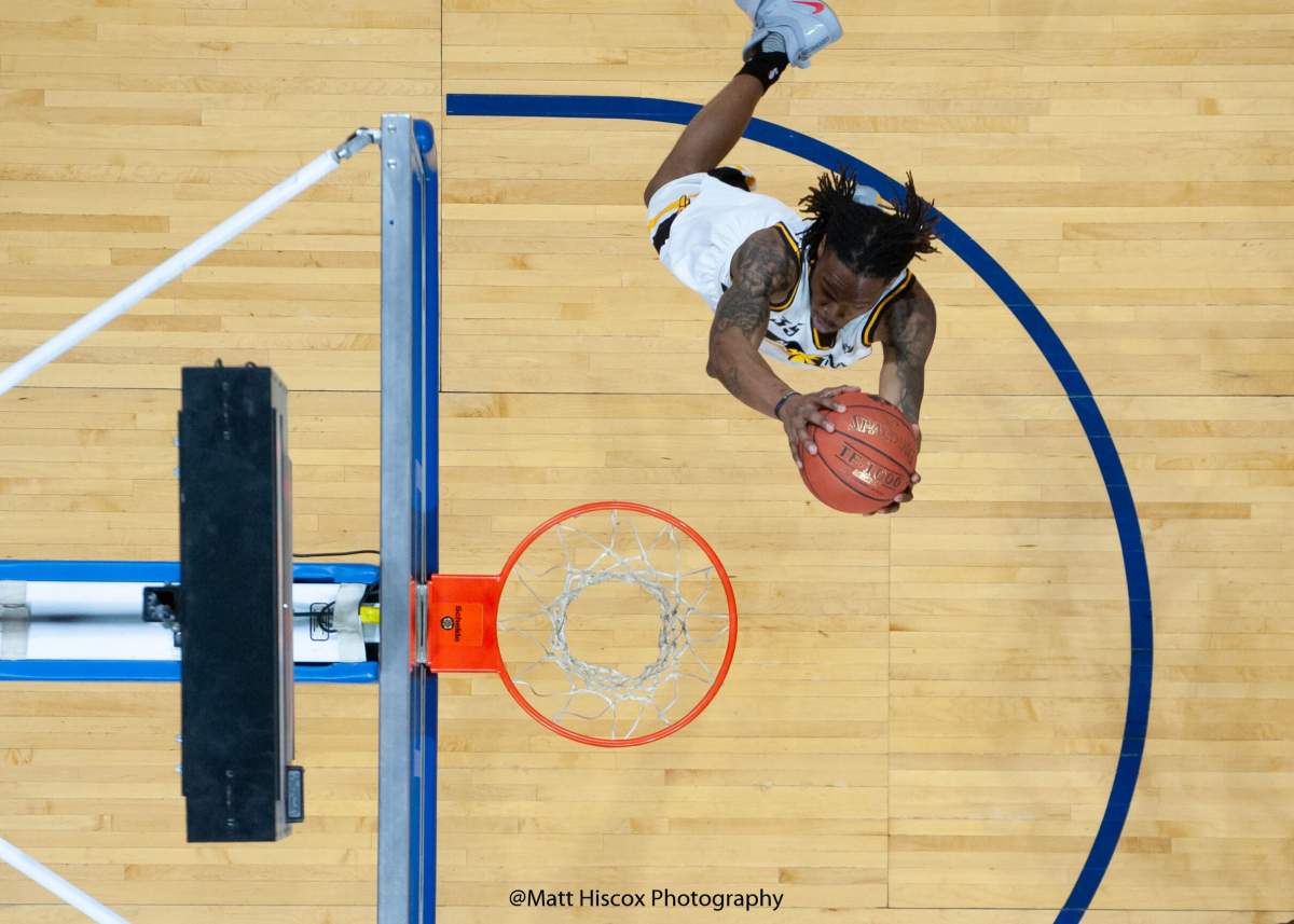 Xavier Moon’s big night has London Lightning off to a 4-1 start to the season - image